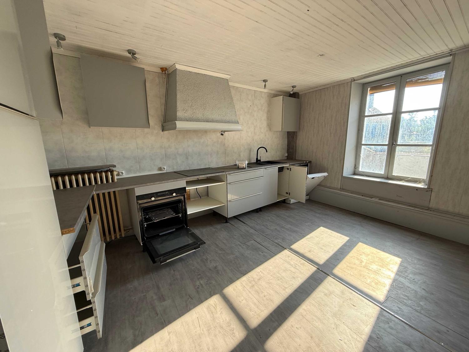  for sale village house Bourbonne-les-Bains Haute-Marne 3