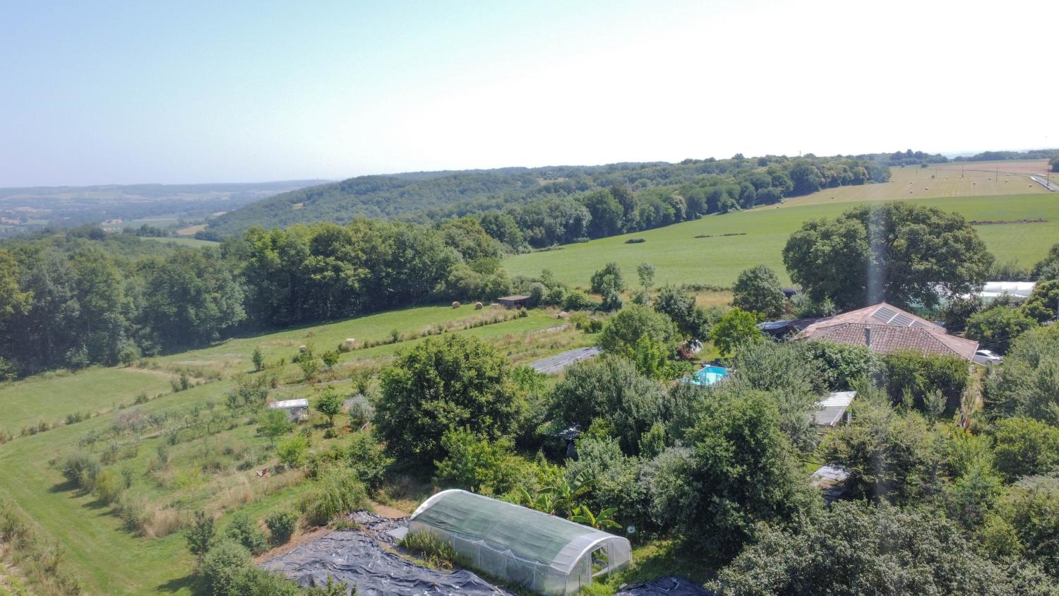  for sale property with holiday home Terrebasse Haute-Garonne 50