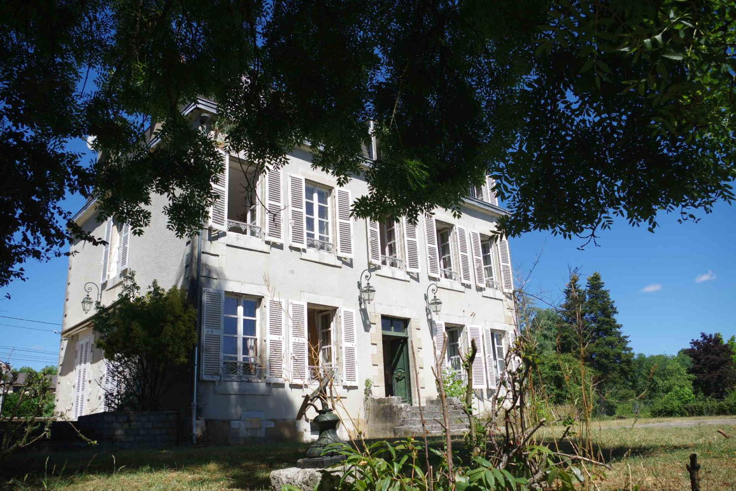  for sale mansion Châtillon-en-Bazois Nièvre 1