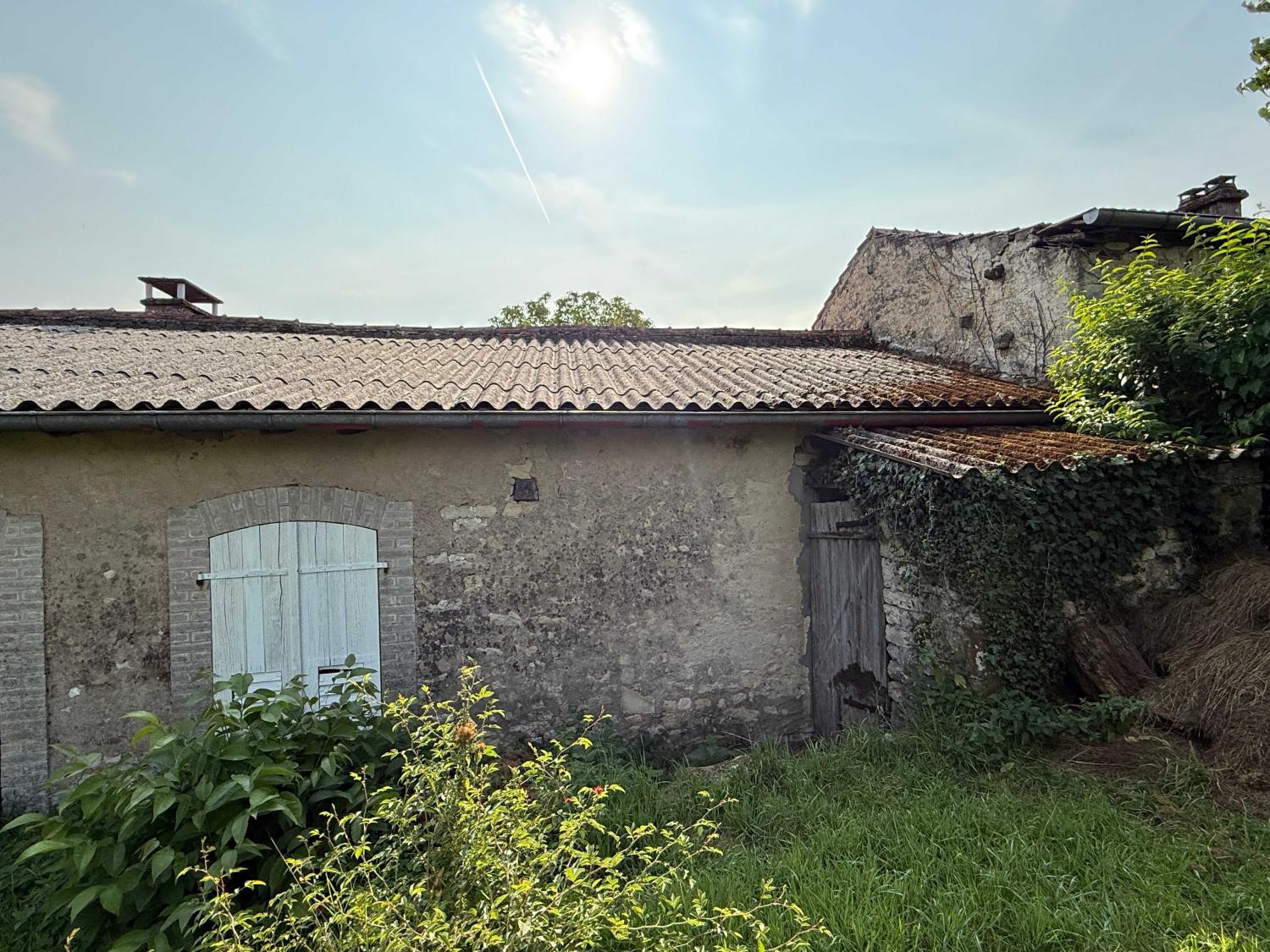  for sale village farm Châtillon-sur-Saône Vosges 24