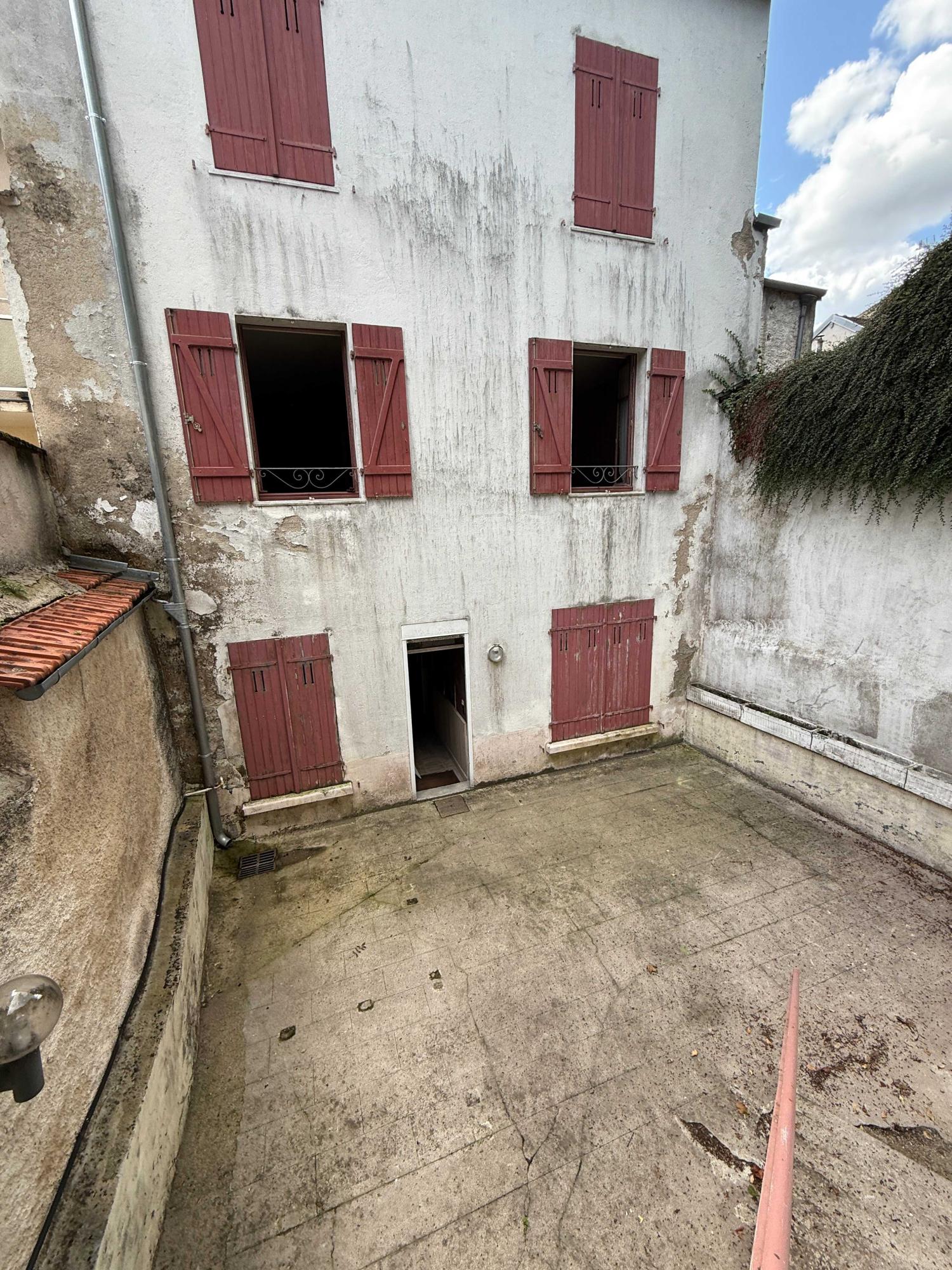  for sale village house Bourbonne-les-Bains Haute-Marne 19