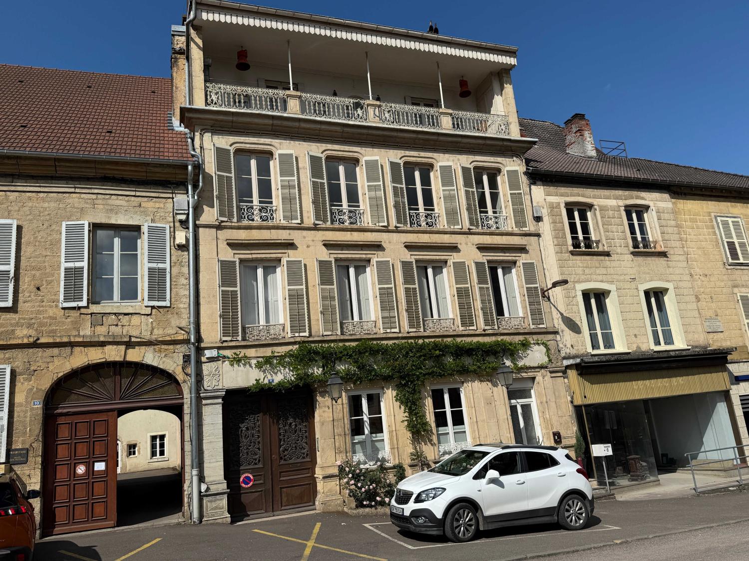  for sale apartment Jussey Haute-Saône 44