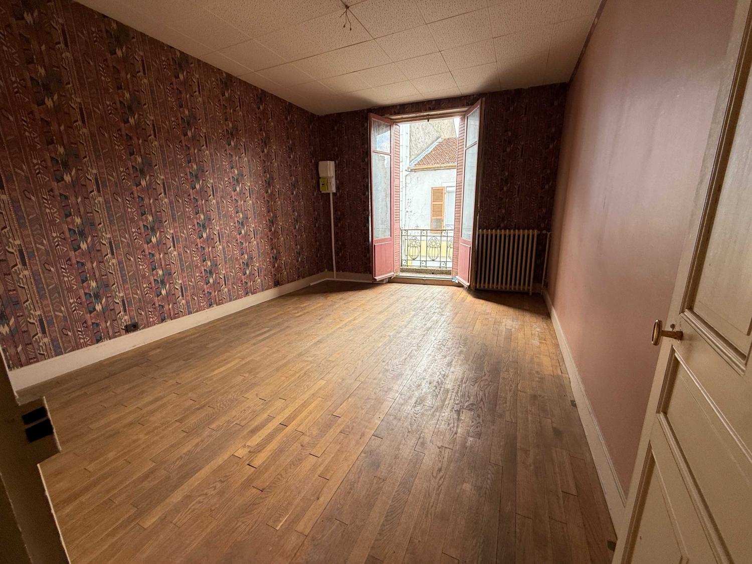  for sale village house Bourbonne-les-Bains Haute-Marne 15