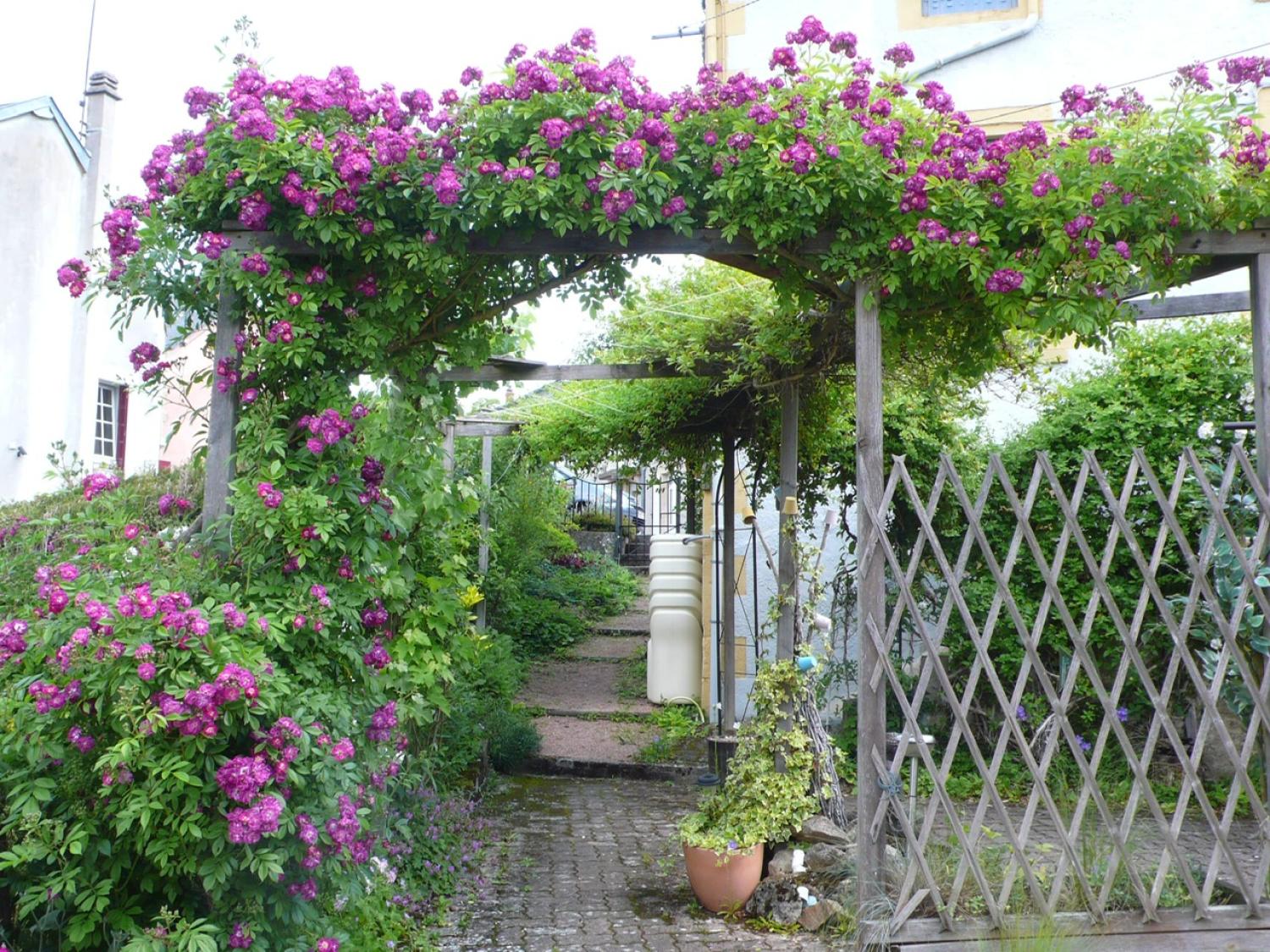  for sale house Saint-Honoré-Les-Bains Nièvre 2