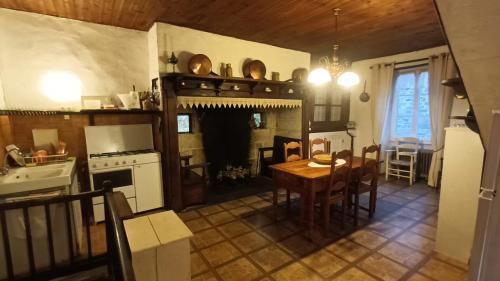  for sale house Saint-Cirgues-la-Loutre Corrèze 14