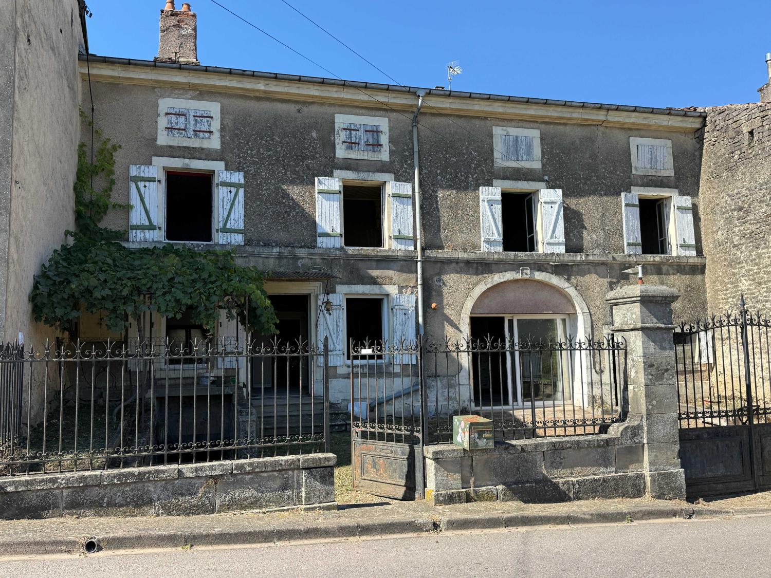 for sale mansion Châtillon-sur-Saône Vosges 6