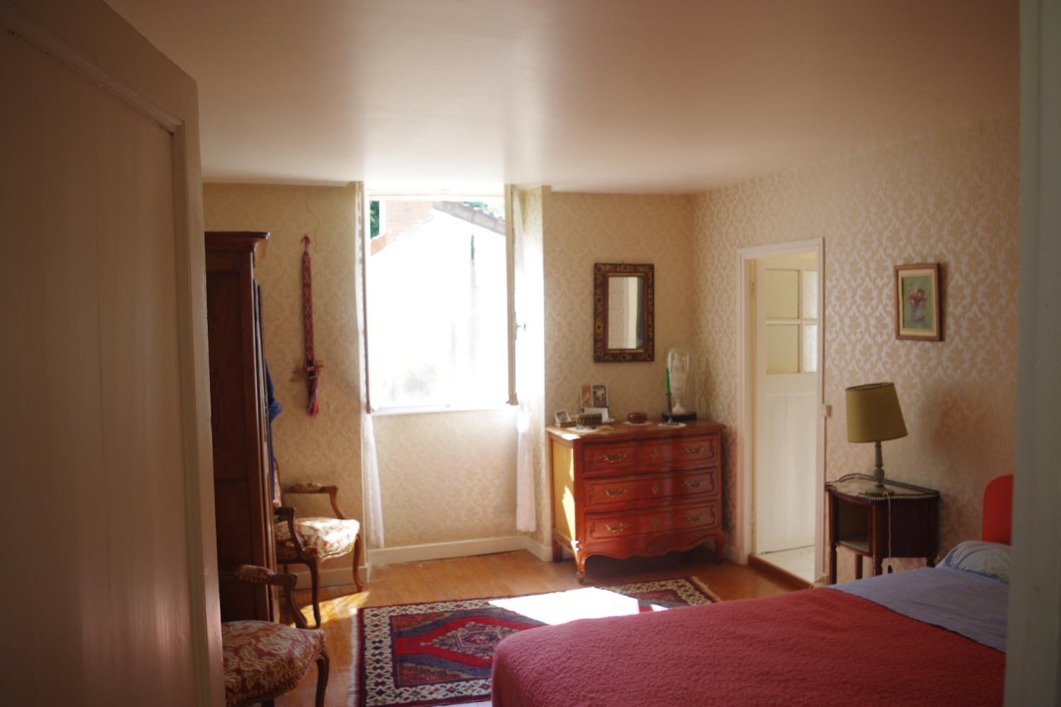  for sale city house Saint-Honoré-Les-Bains Nièvre 4