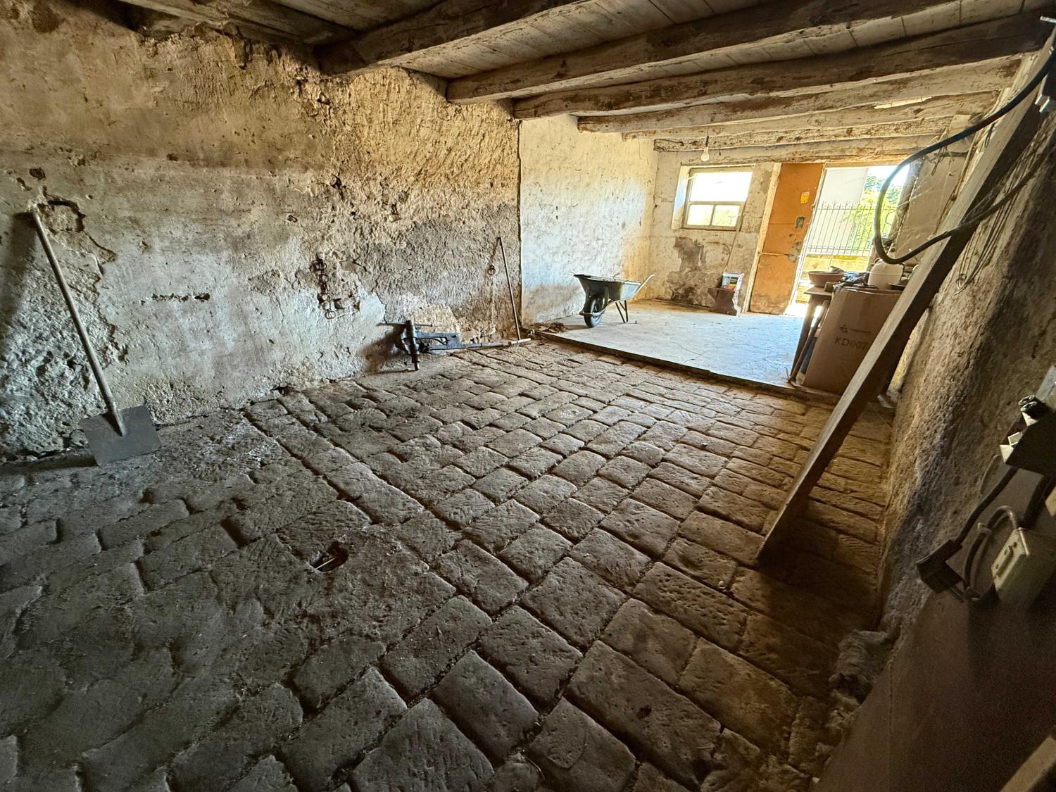  for sale mansion Châtillon-sur-Saône Vosges 37