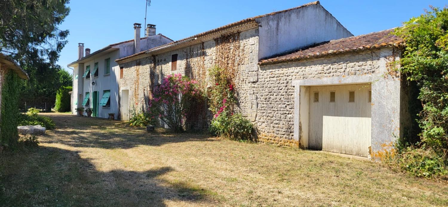  for sale house Saint-André-de-Lidon Charente-Maritime 4