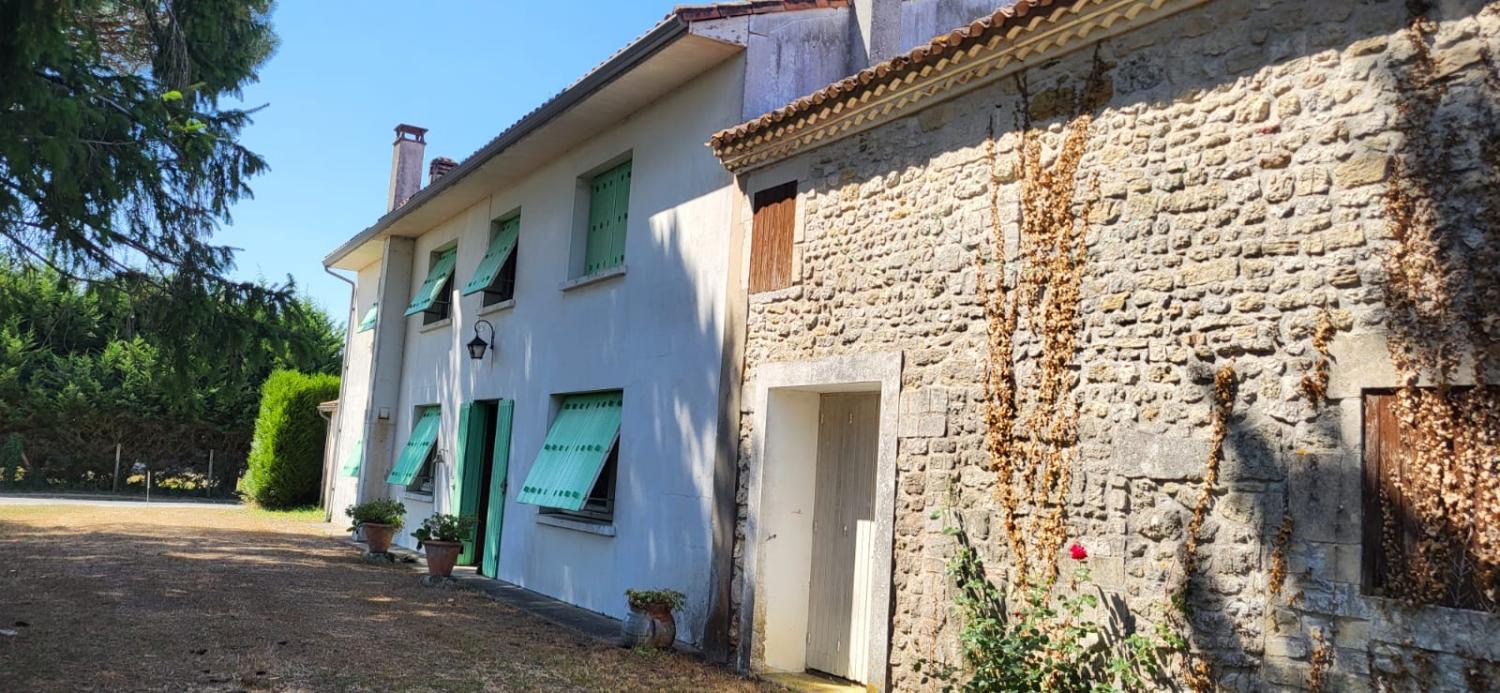  for sale house Saint-André-de-Lidon Charente-Maritime 3