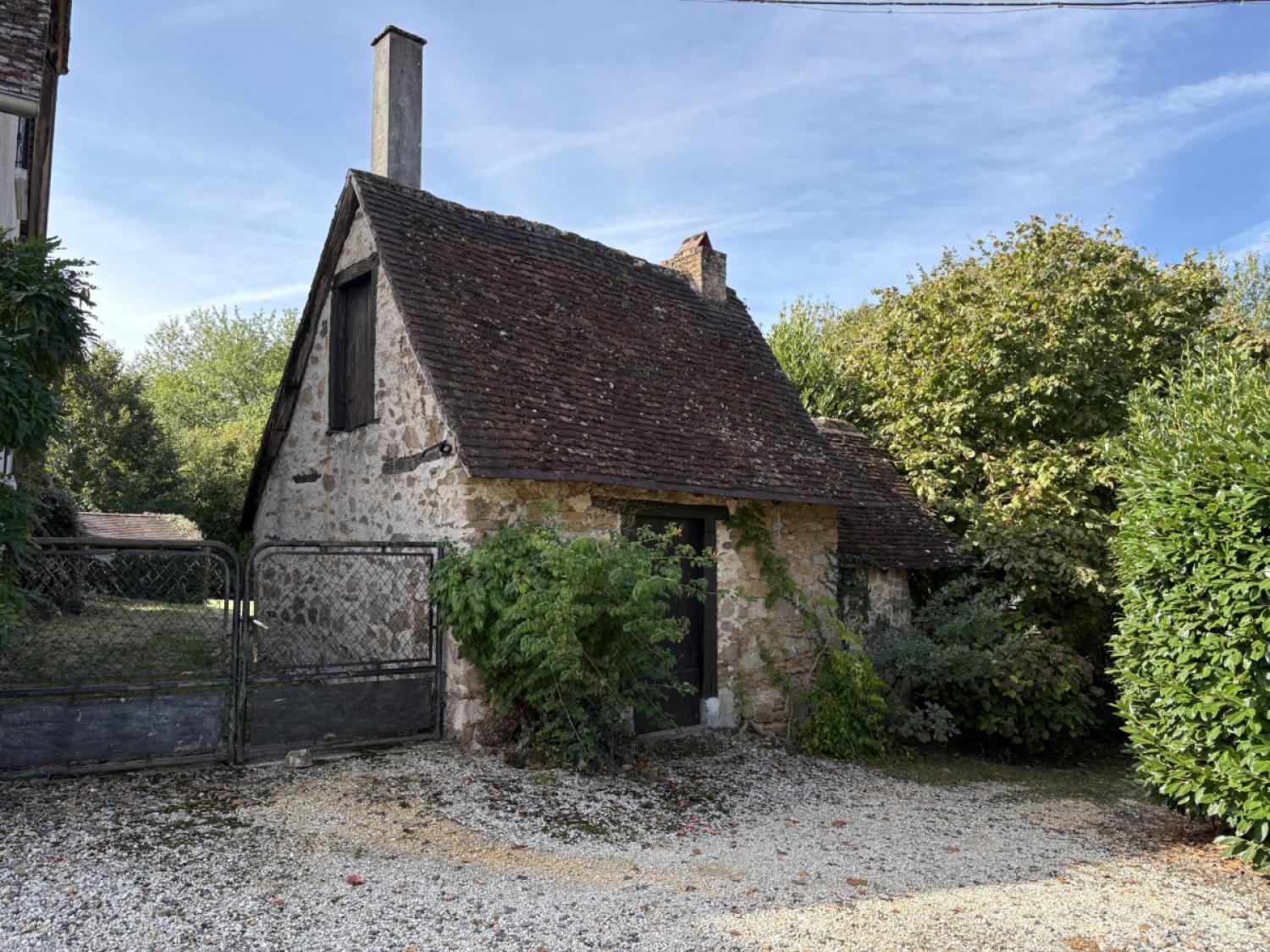  for sale property with holiday home Meuzac Haute-Vienne 44