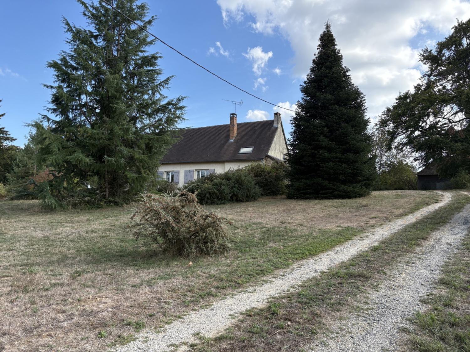  for sale detached house Coussac-Bonneval Haute-Vienne 24