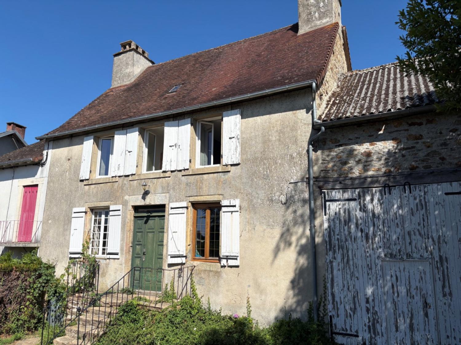  for sale village house Jumilhac-le-Grand Dordogne 13