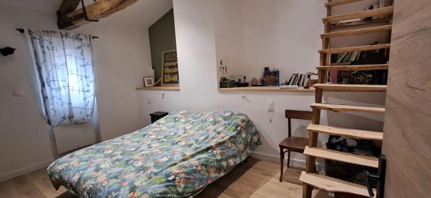 for sale house Douelle Lot 18