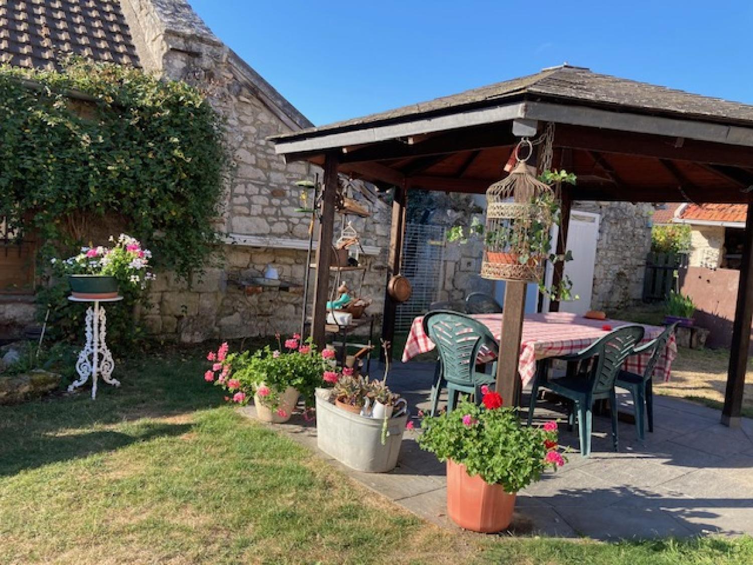 for sale property with holiday home Vez Oise 14