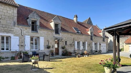 Vez Oise property with holiday home foto 7427763