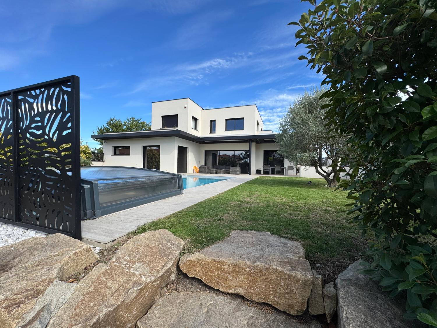  for sale villa Chavaroux Puy-de-Dôme 1