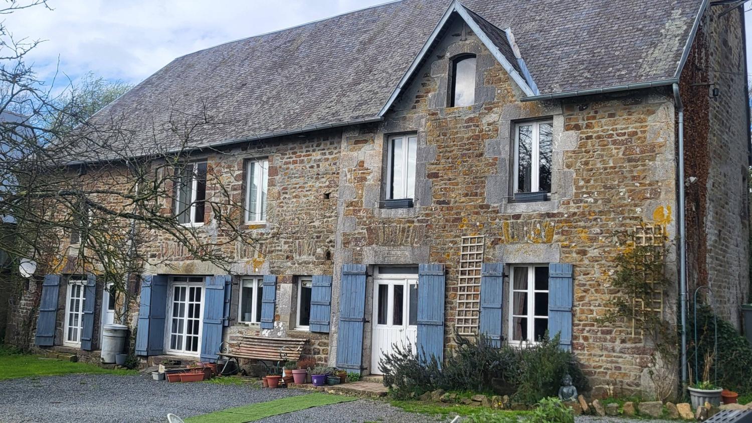 for sale detached house Saint-Denis-le-Gast Manche 1