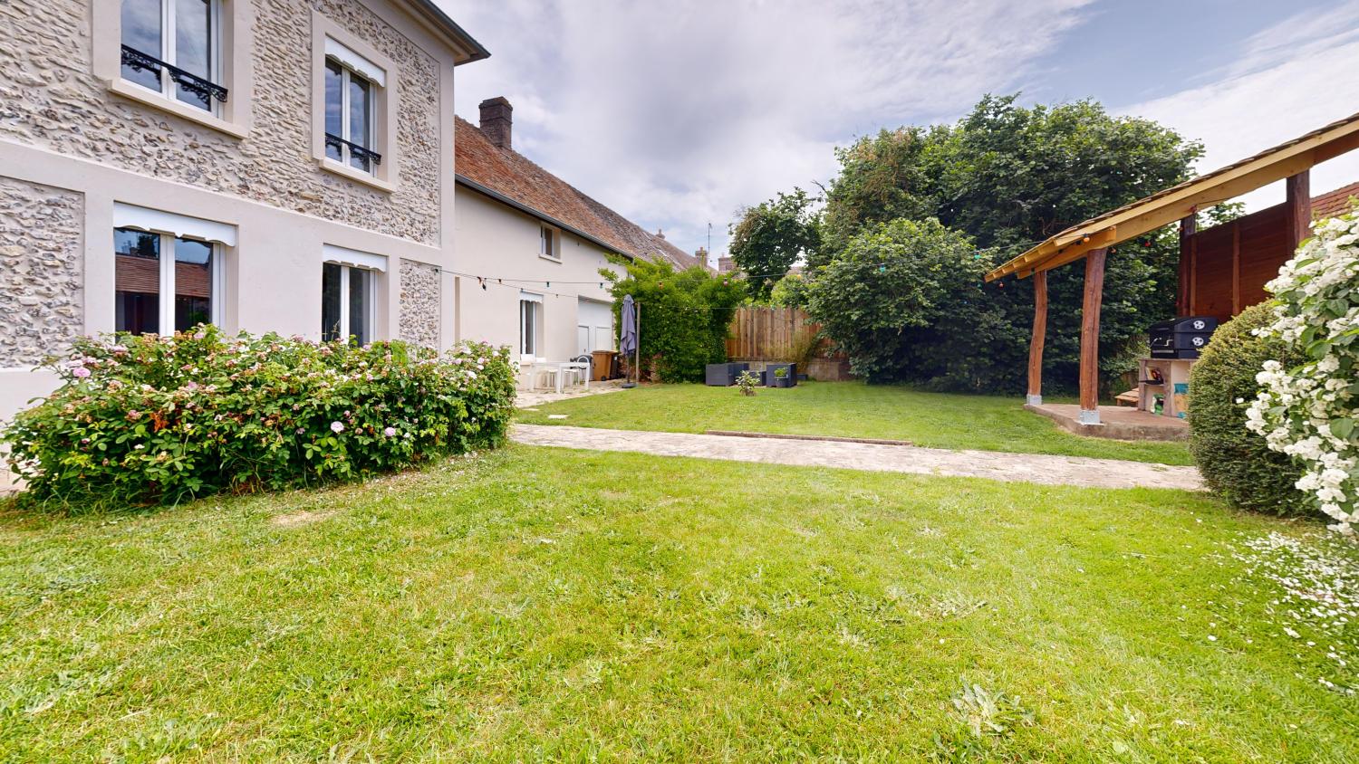 for sale city house Broué Eure-et-Loir 1