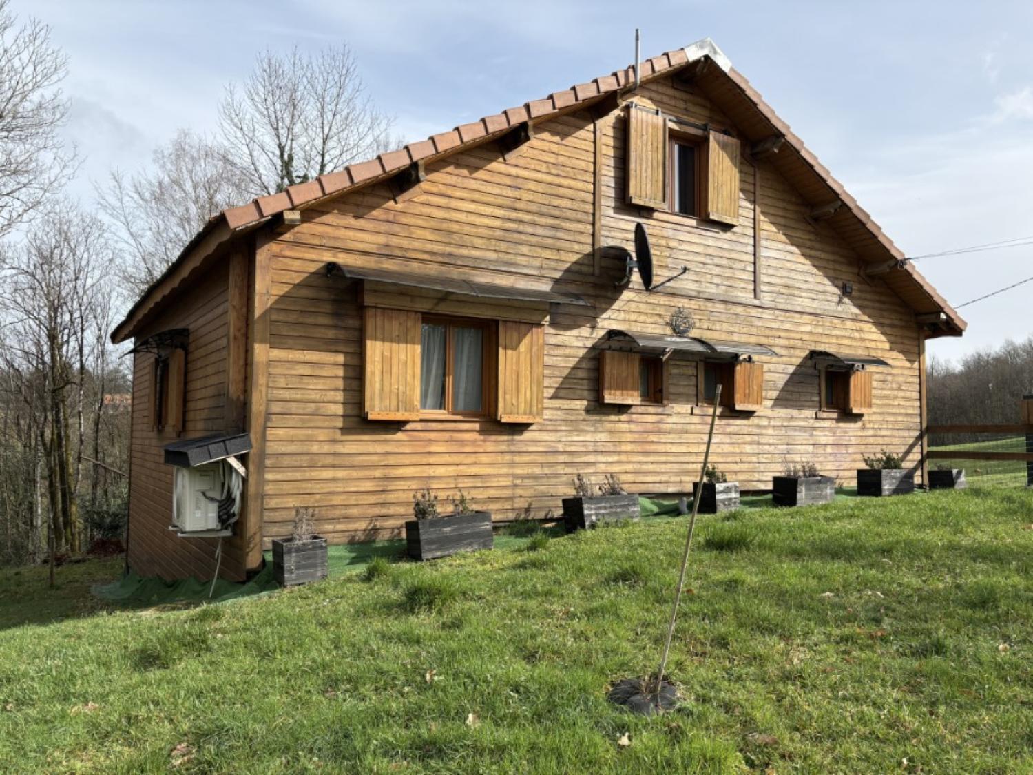  for sale chalet Saint-Cyr-les-Champagnes Dordogne 2