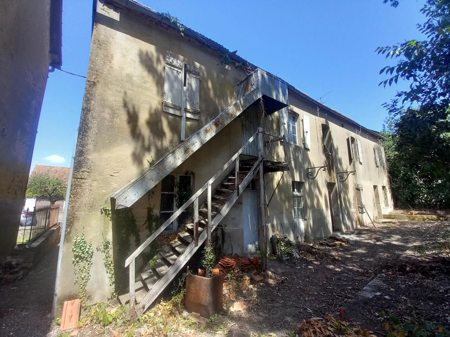  for sale building Fours Nièvre 4