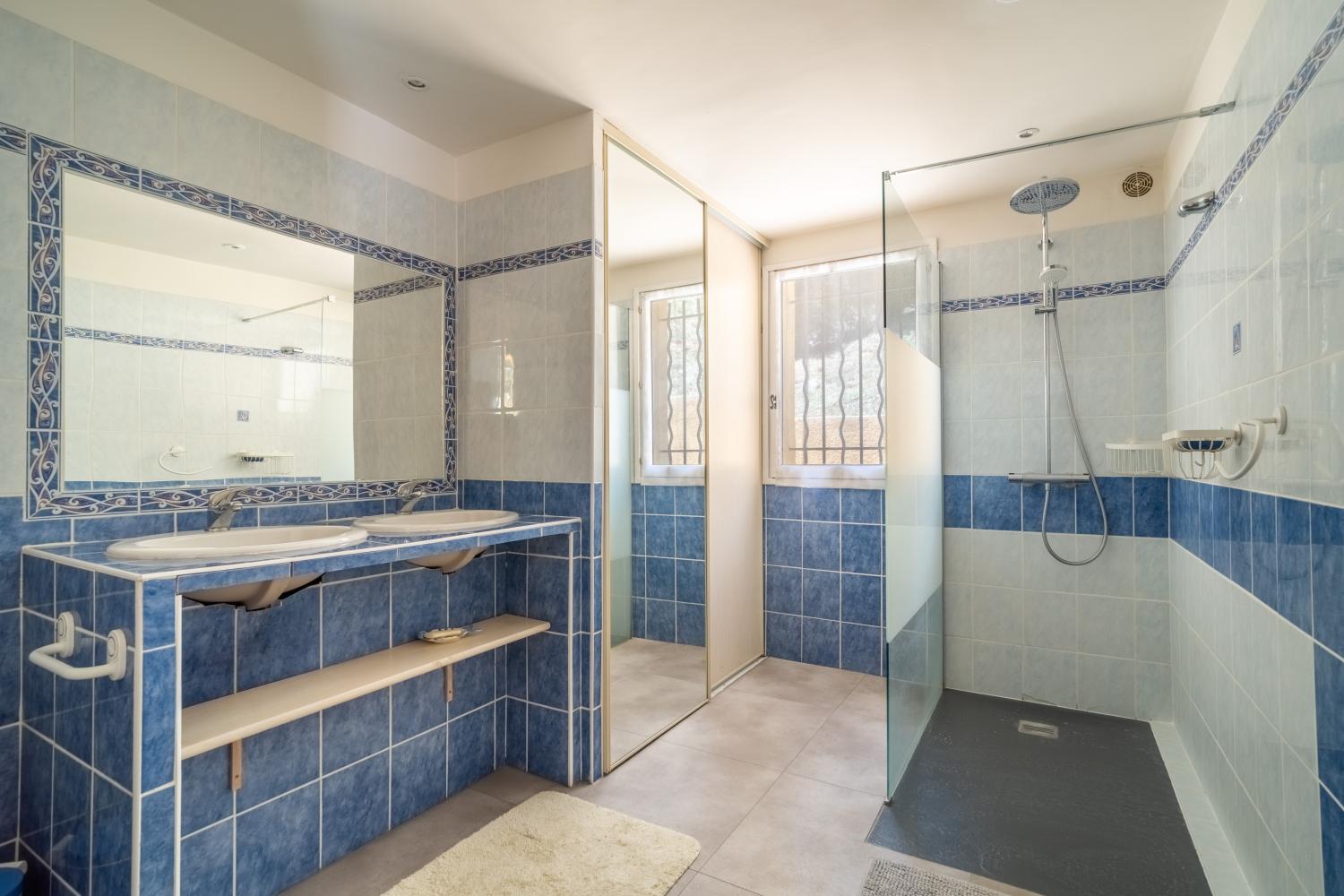  for sale villa Méounes-lès-Montrieux Var 12