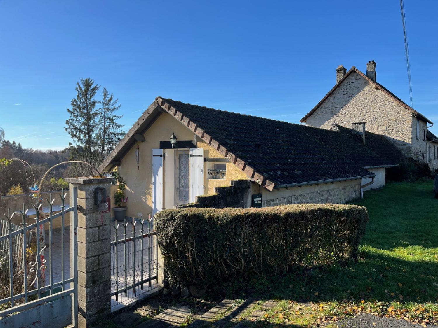  for sale detached house Saint-Yrieix-la-Perche Haute-Vienne 26