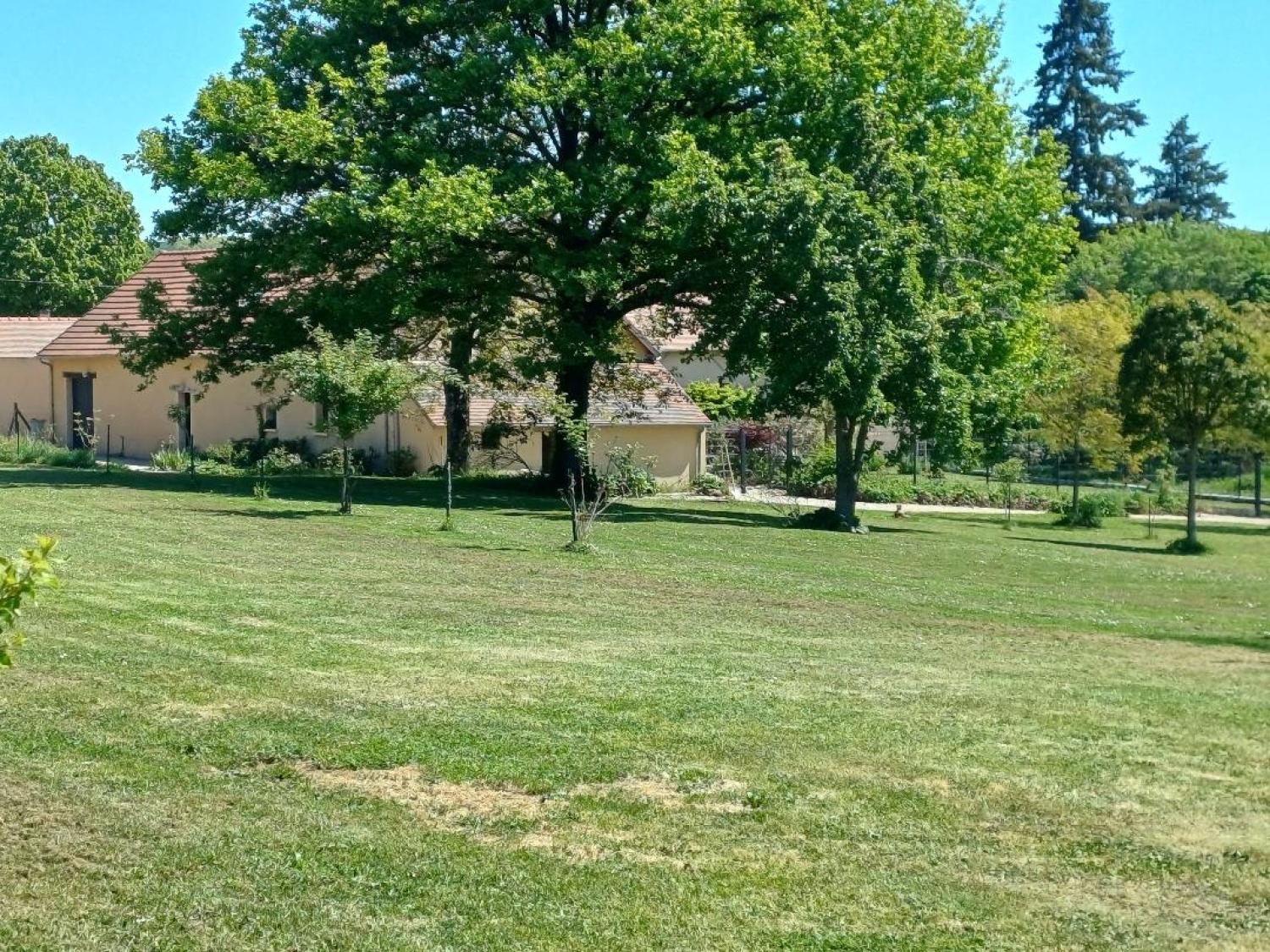  for sale house Saint-Plantaire Indre 40