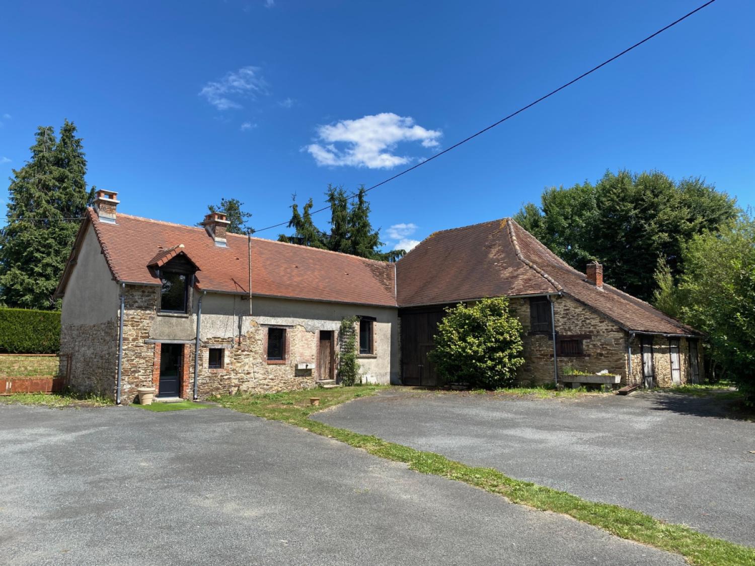 for sale village farm Coussac-Bonneval Haute-Vienne 2