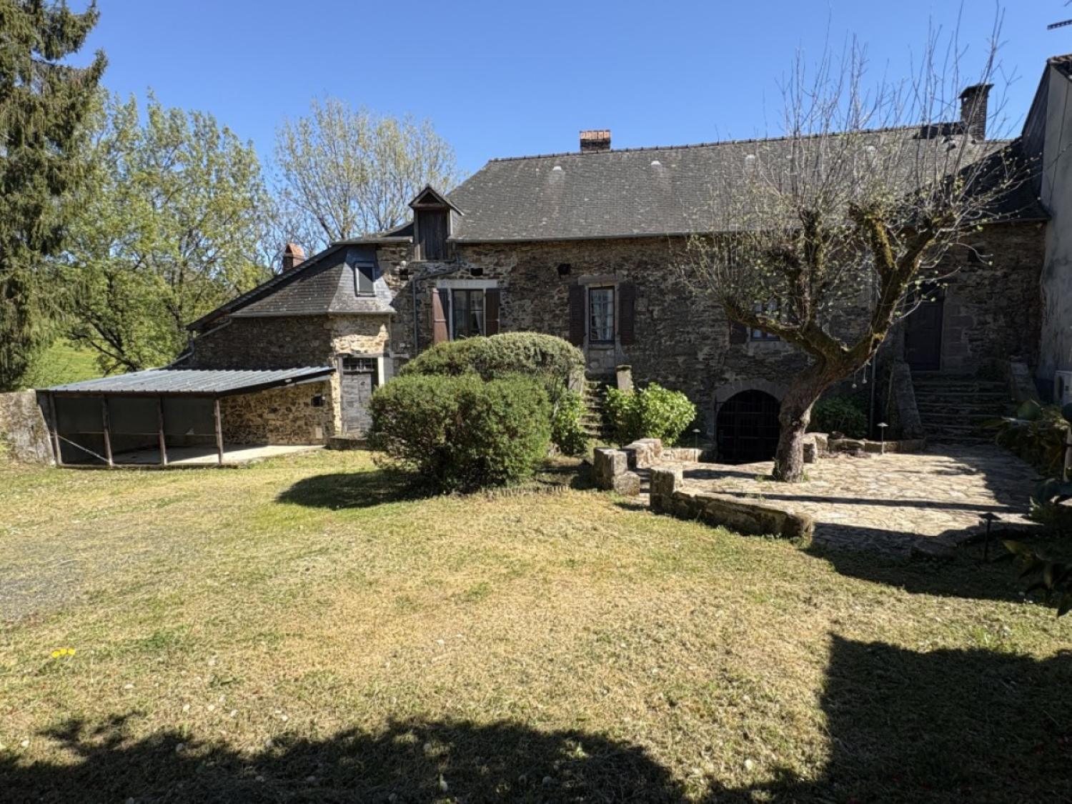  for sale detached house Saint-Solve Corrèze 17