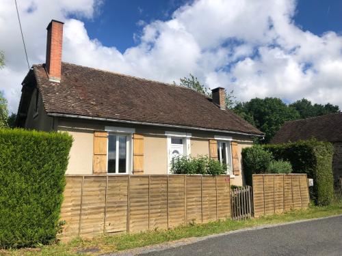 Coussac-Bonneval Haute-Vienne farm foto 7360524
