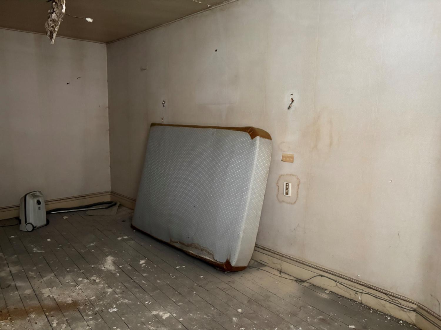 for sale building Saint-Yrieix-la-Perche Haute-Vienne 12