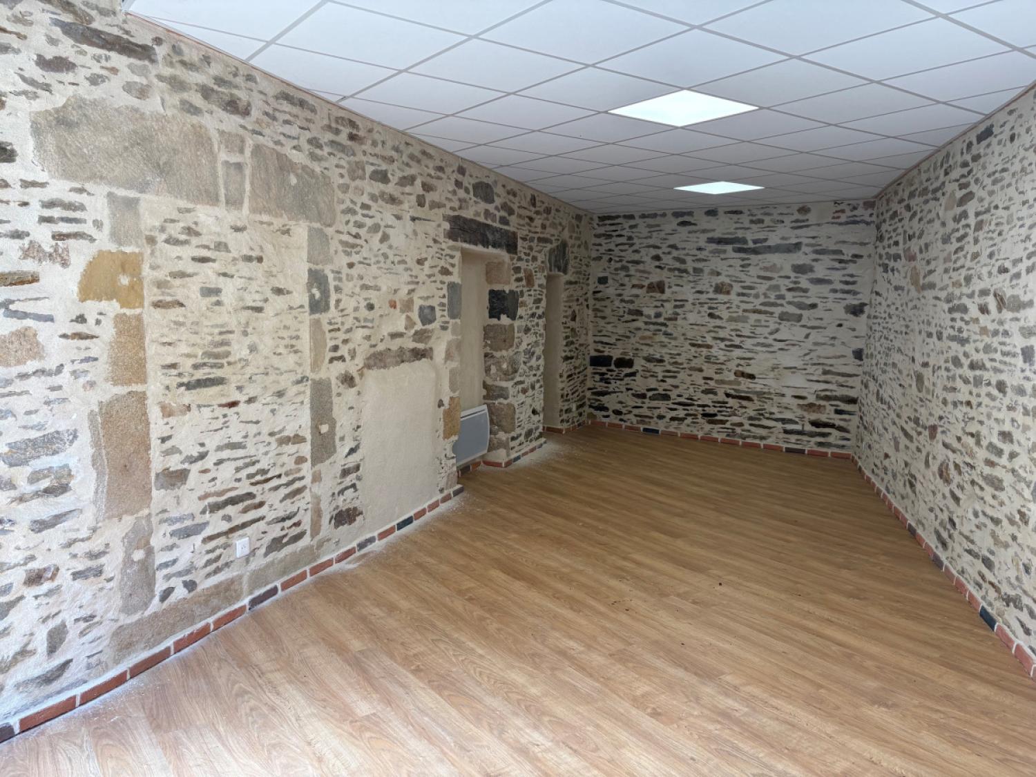 for sale building Saint-Yrieix-la-Perche Haute-Vienne 4
