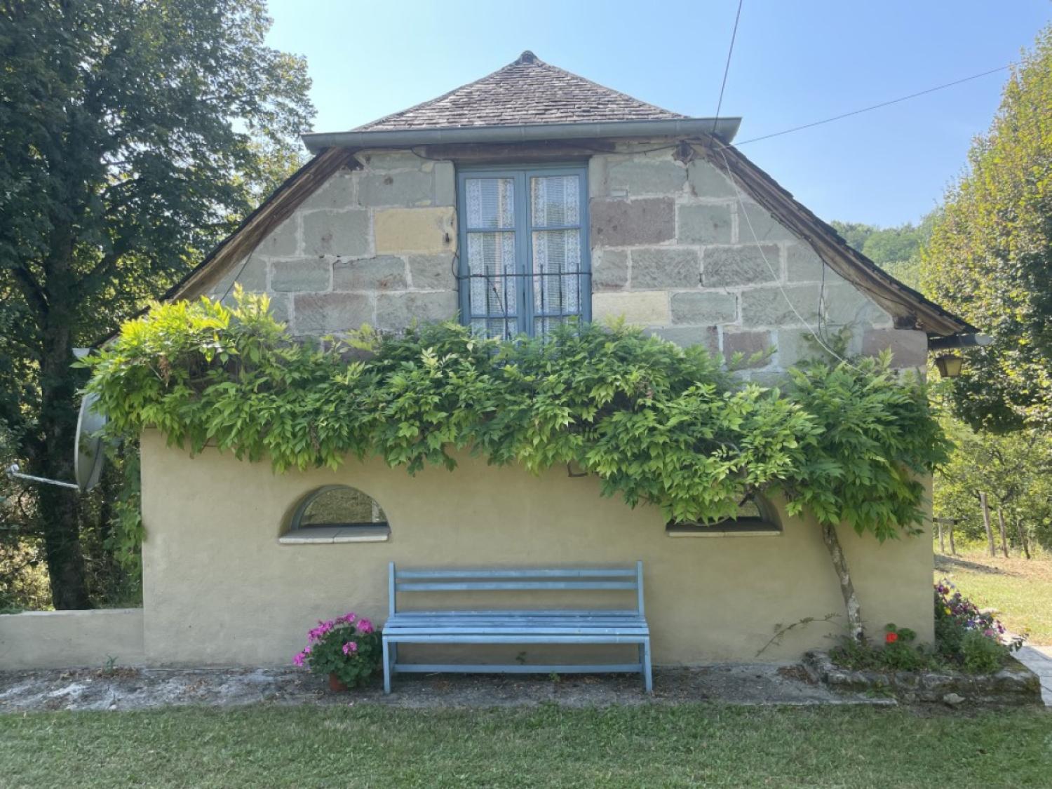 for sale property with holiday home Perpezac-le-Blanc Corrèze 28
