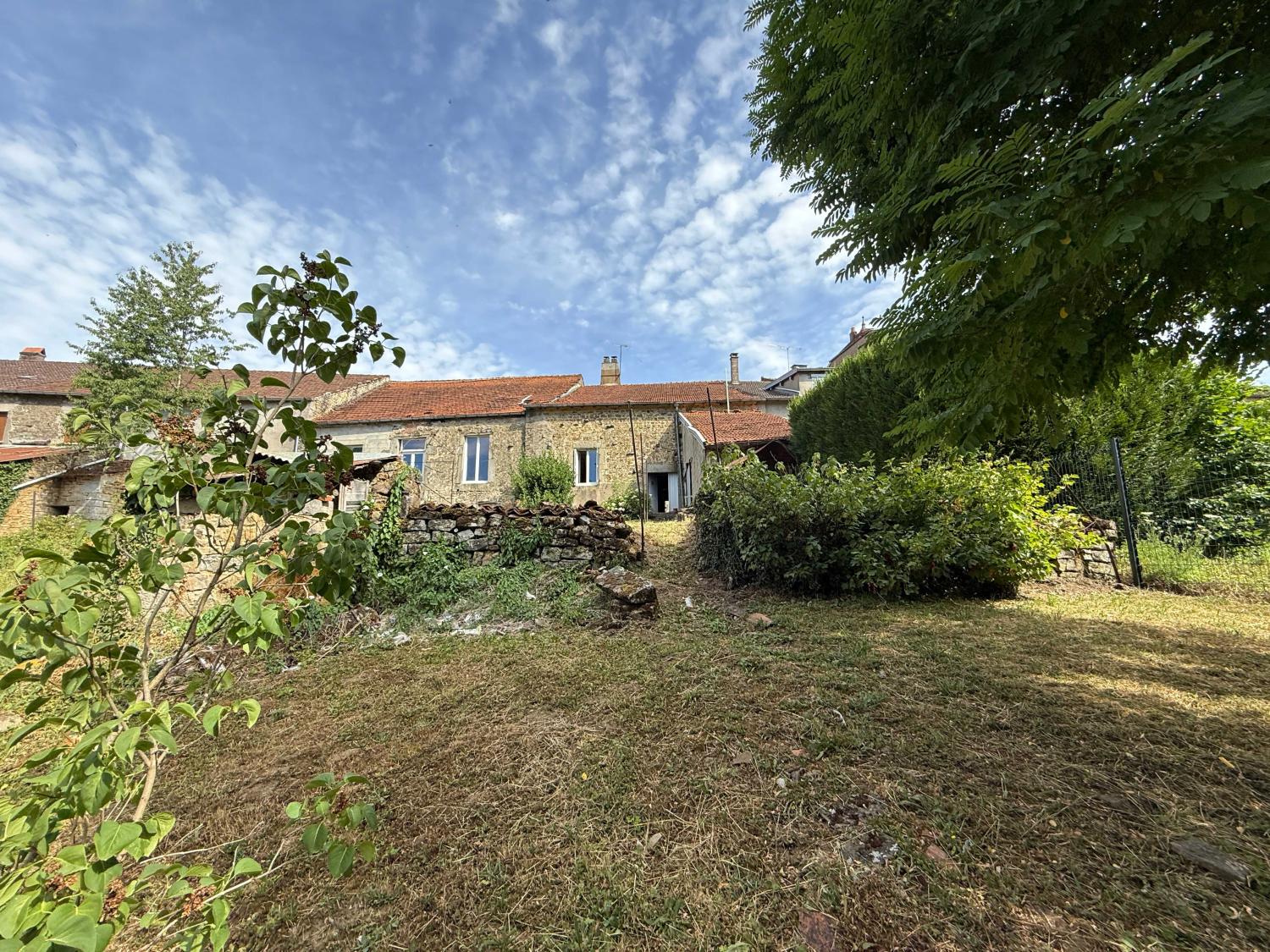 for sale village house Bourbonne-les-Bains Haute-Marne 23