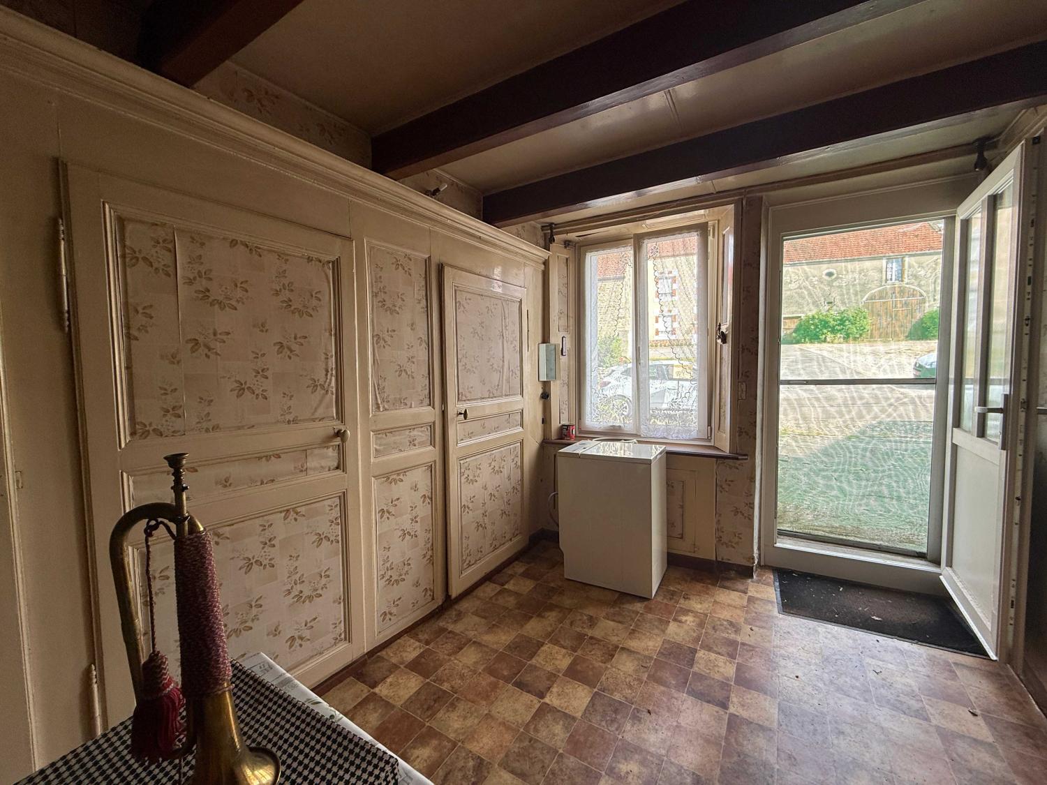for sale village house Bourbonne-les-Bains Haute-Marne 3