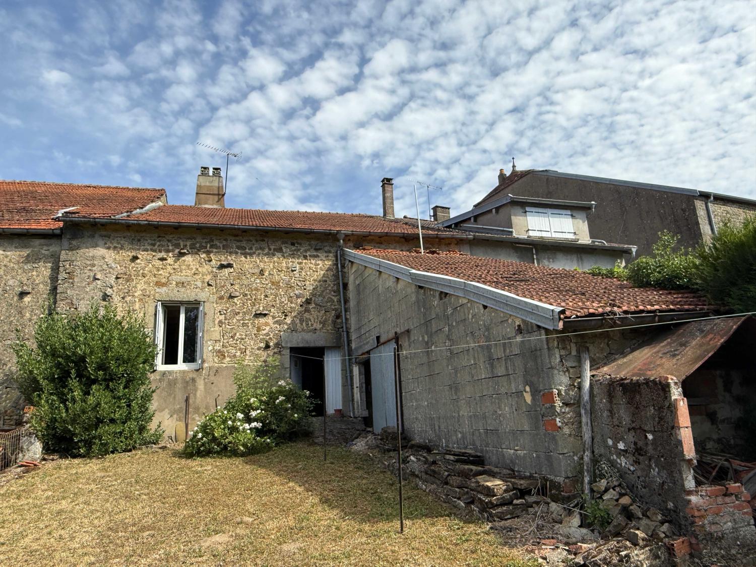for sale village house Bourbonne-les-Bains Haute-Marne 20