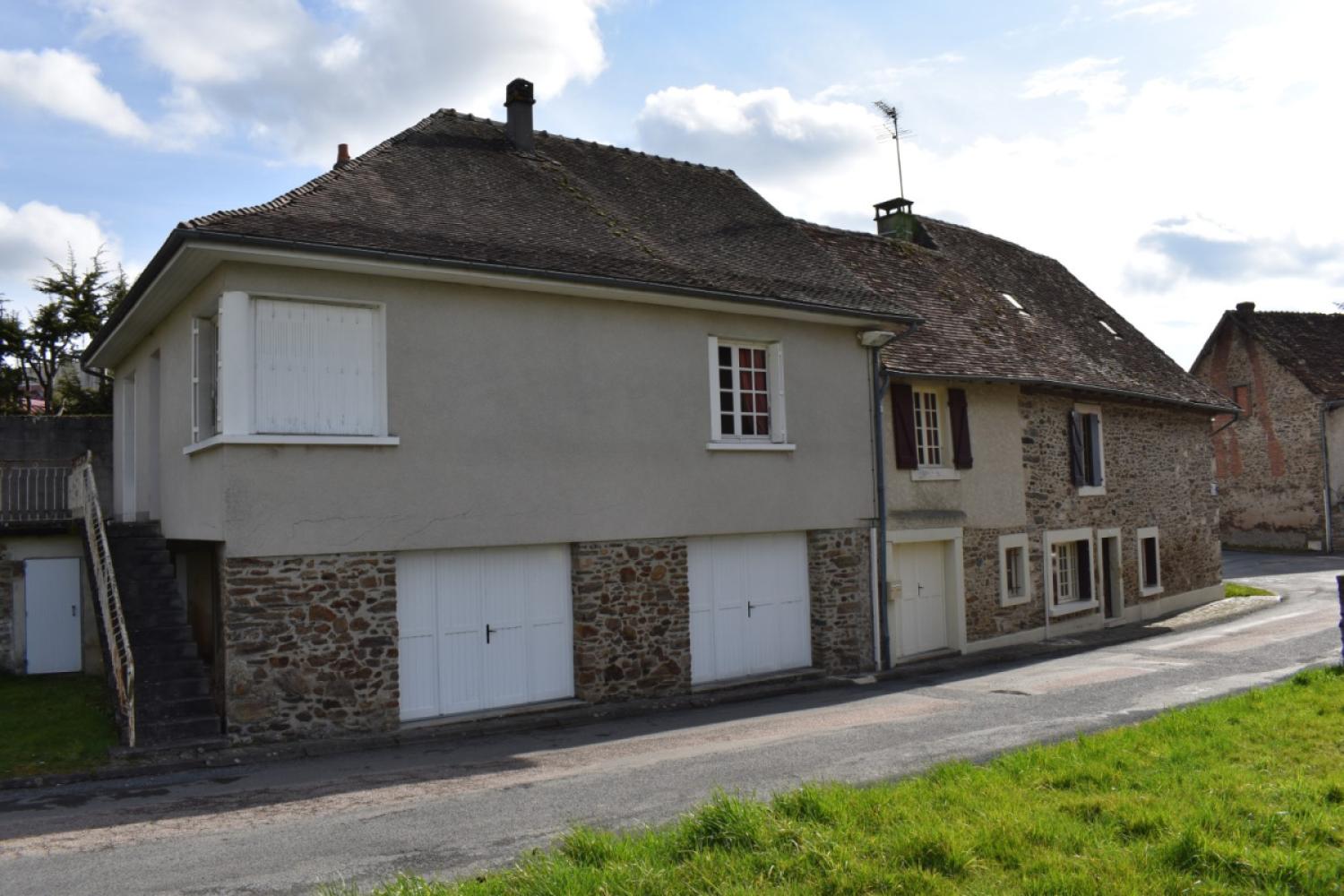 for sale village house Lubersac Corrèze 19