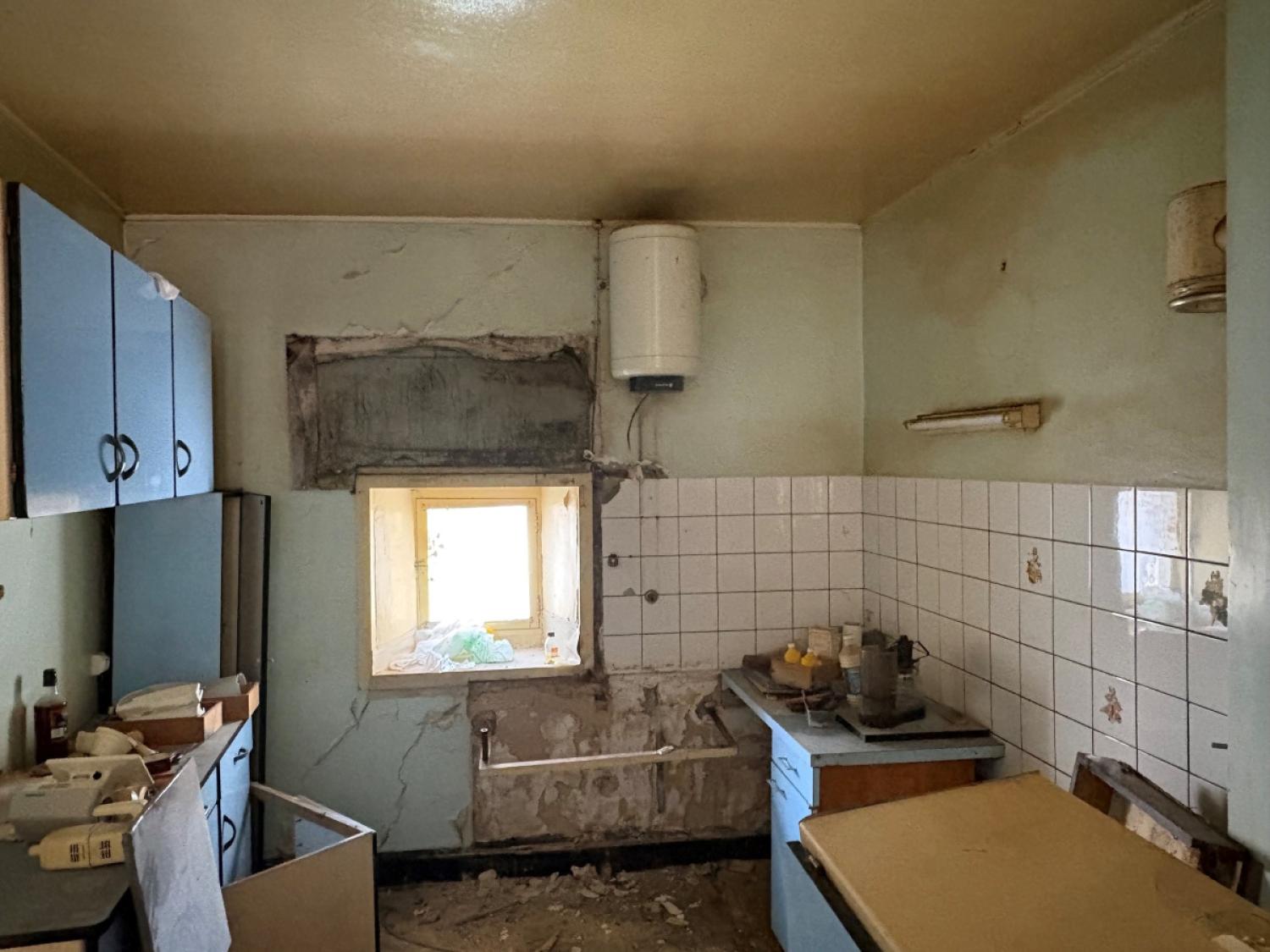 for sale building Saint-Yrieix-la-Perche Haute-Vienne 14