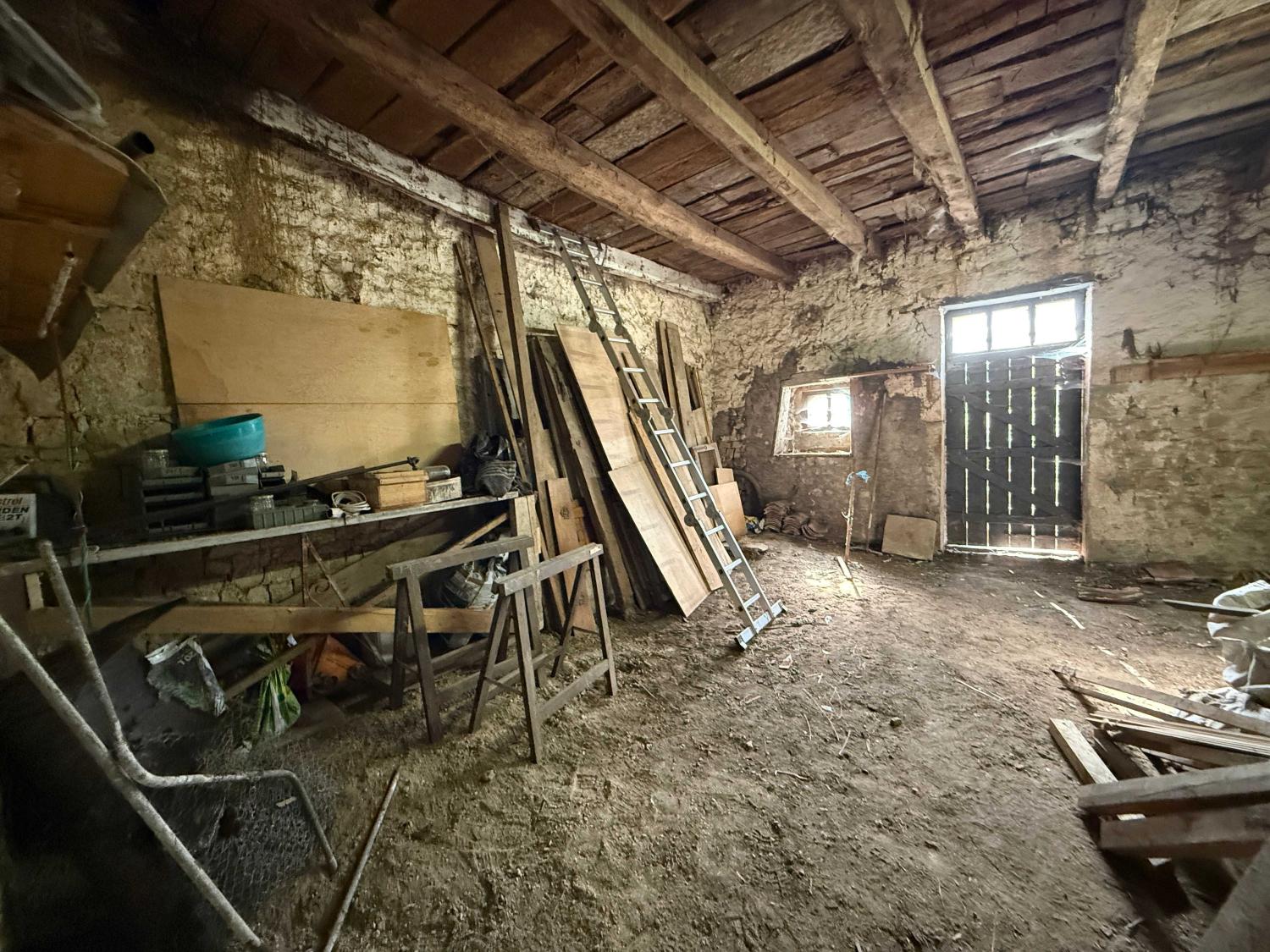  for sale village farm Melay Haute-Marne 17