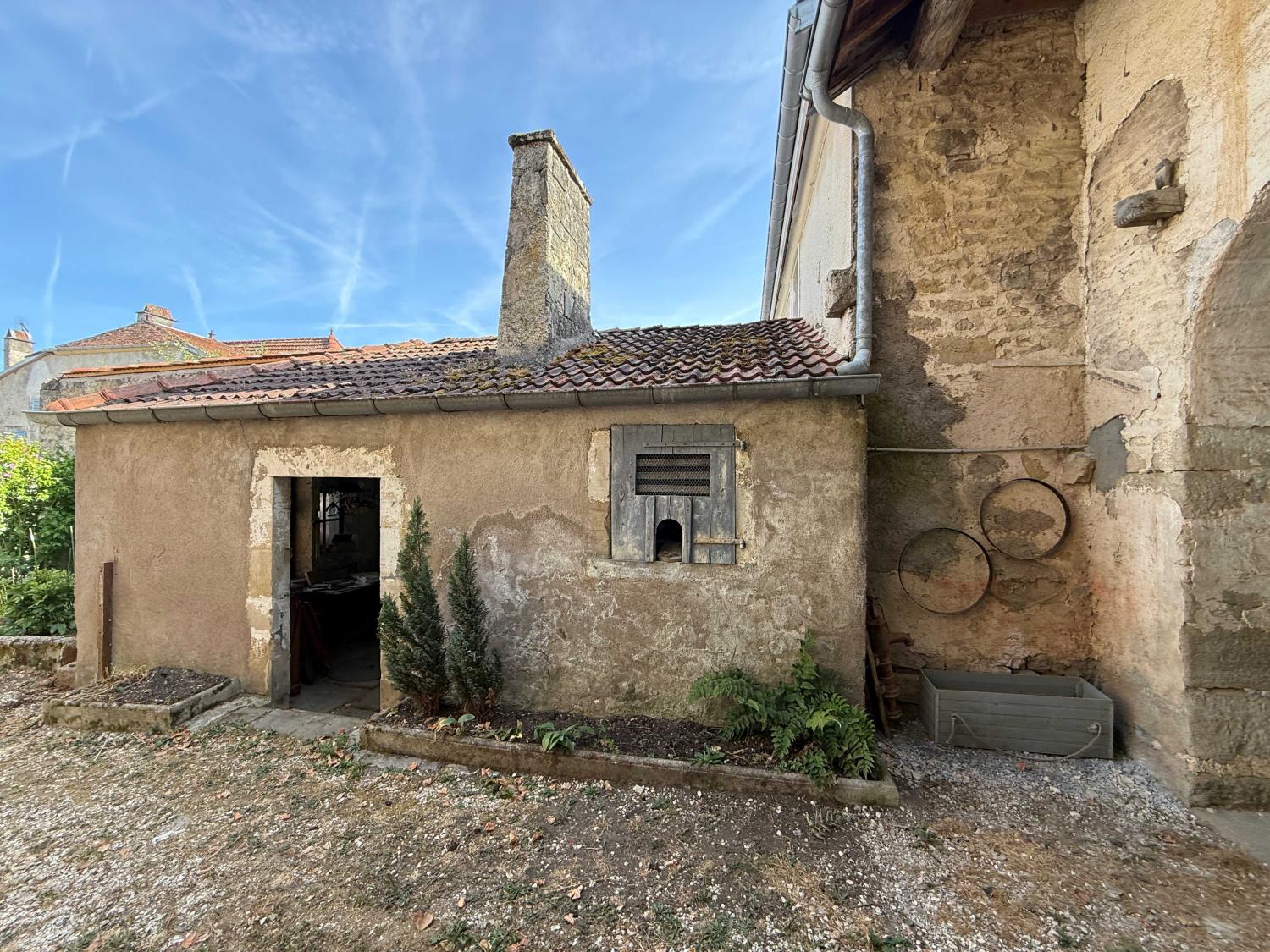  for sale village farm Melay Haute-Marne 34