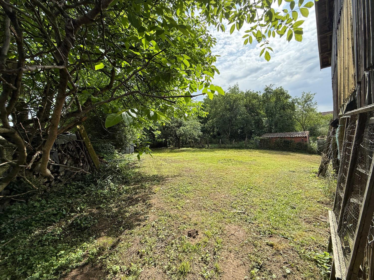 for sale village farm Augicourt Haute-Saône 32