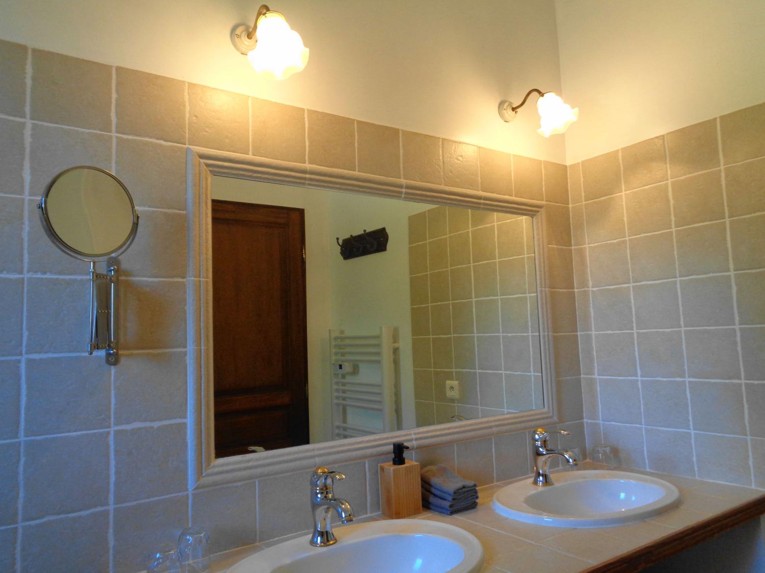 for sale bed and breakfast Lacoste Vaucluse 12