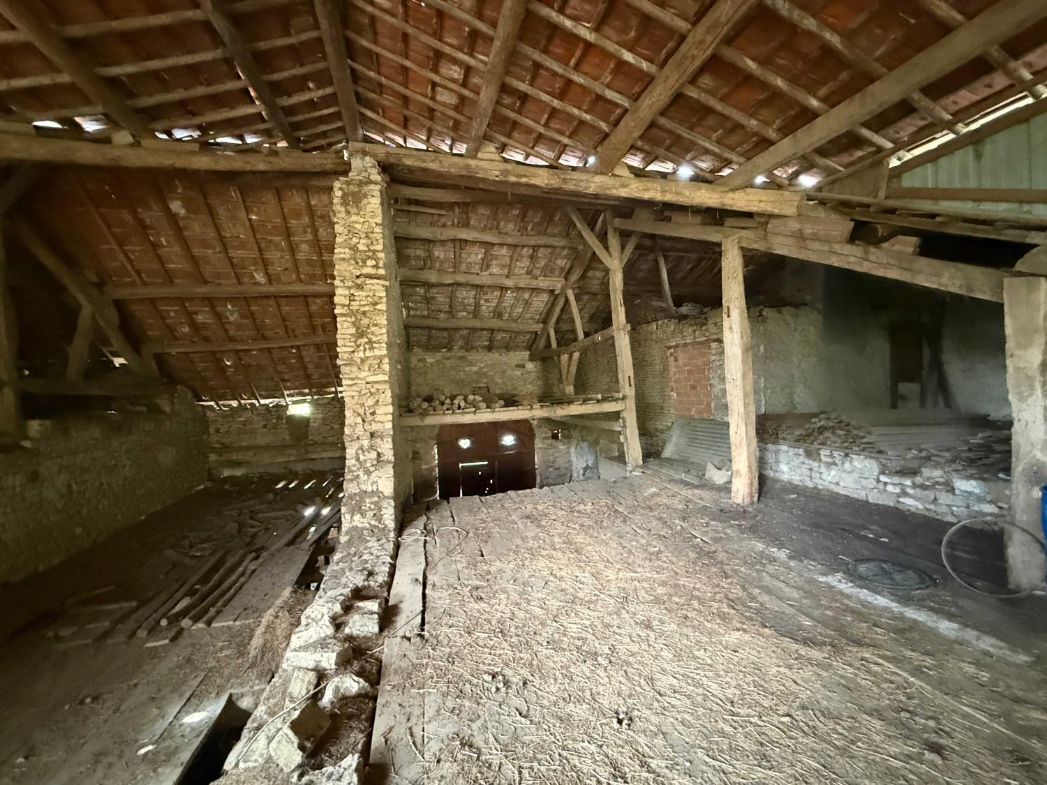 for sale village farm Augicourt Haute-Saône 29
