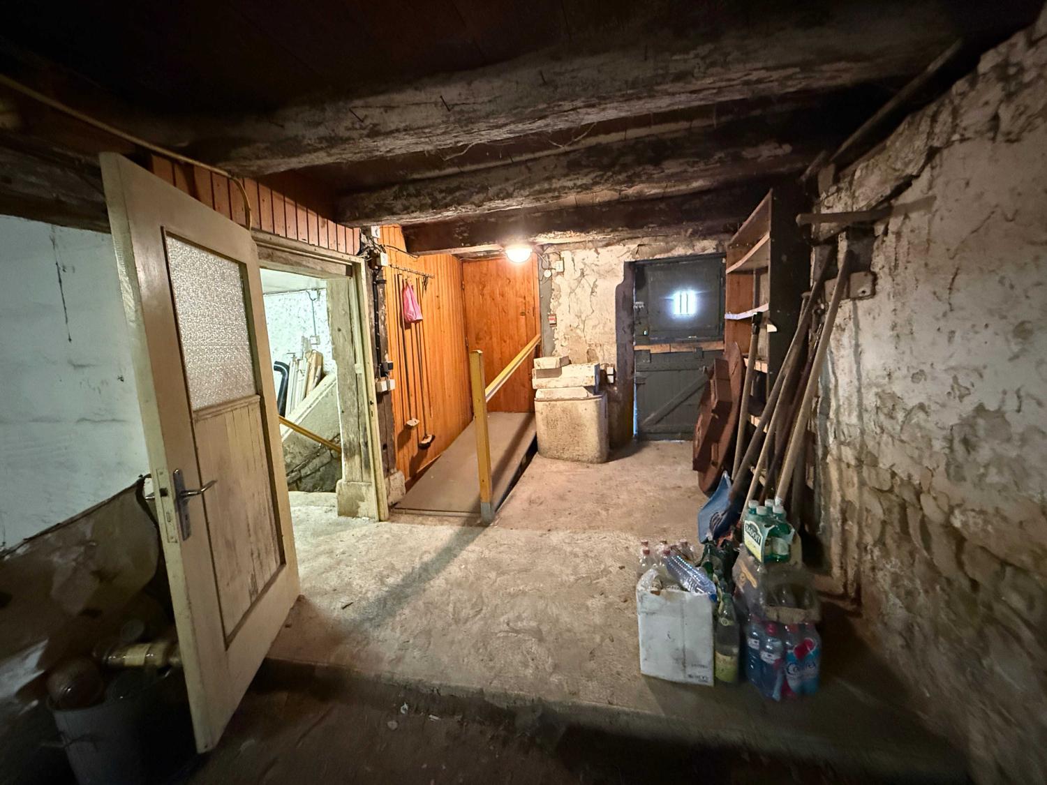  for sale village farm Melay Haute-Marne 24