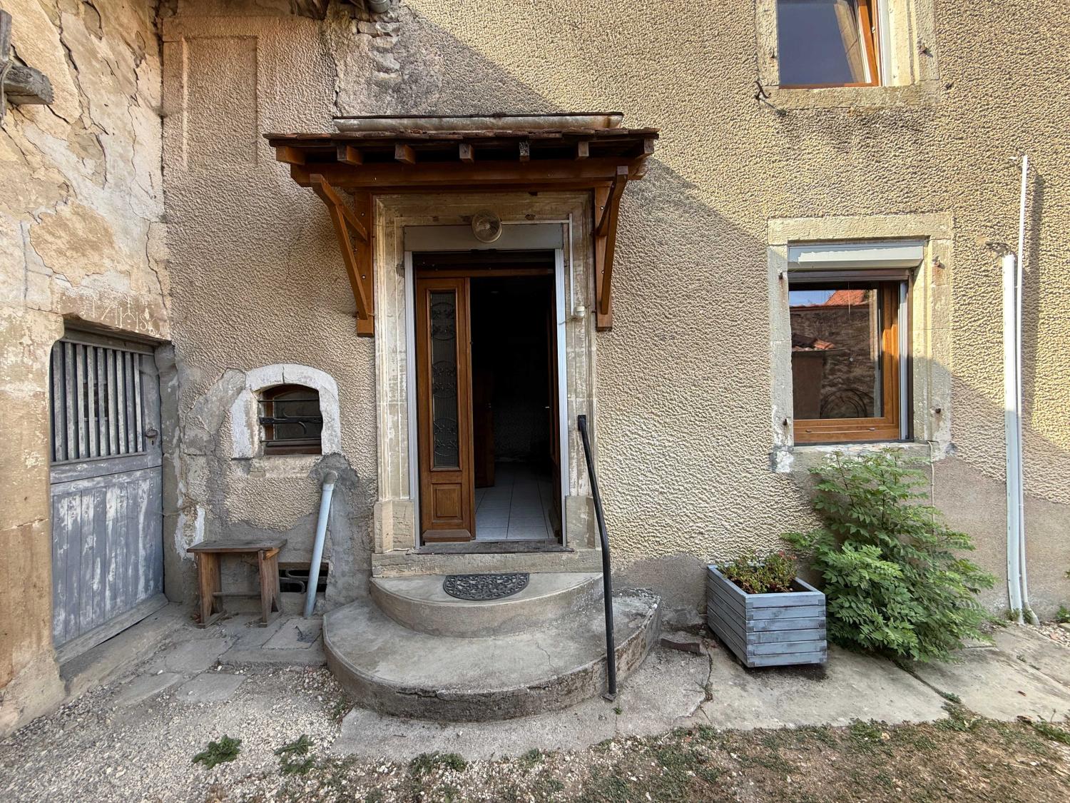  for sale village farm Melay Haute-Marne 26
