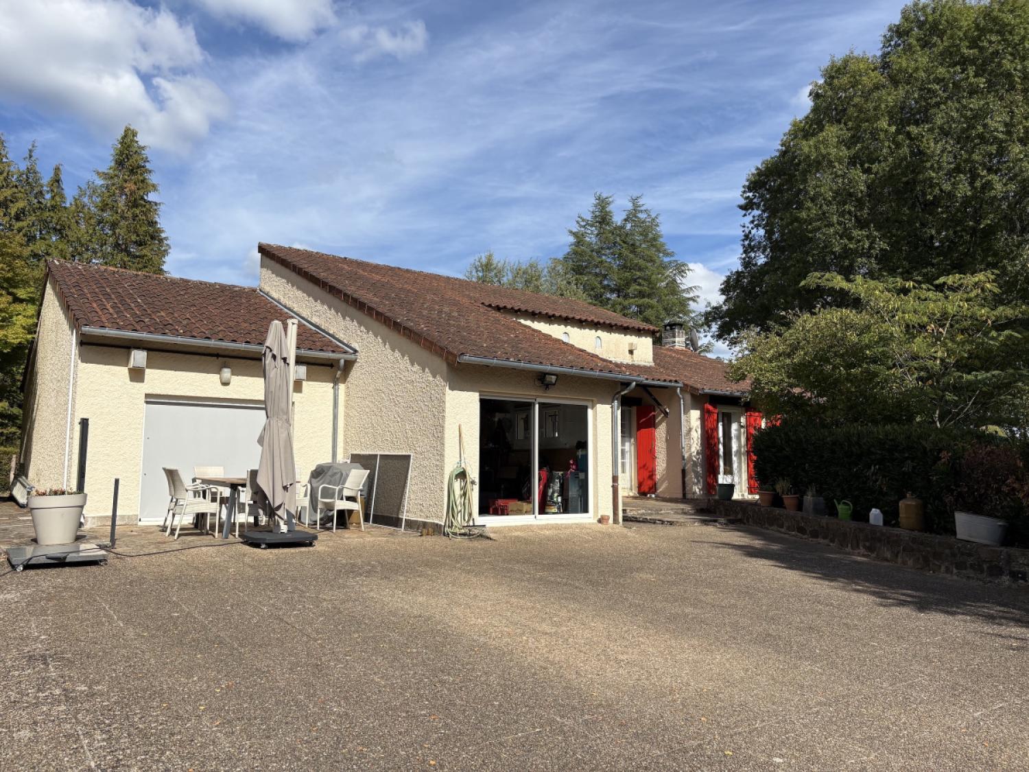  for sale detached house Château-Chervix Haute-Vienne 2