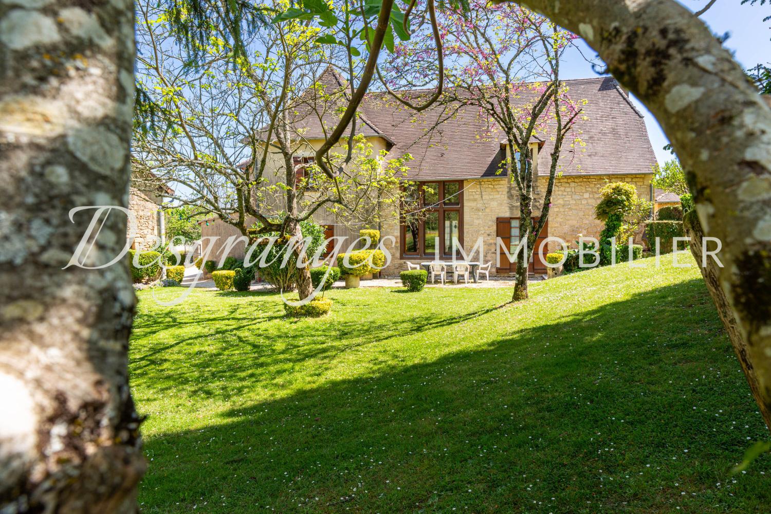 for sale estate Hautefort Dordogne 2