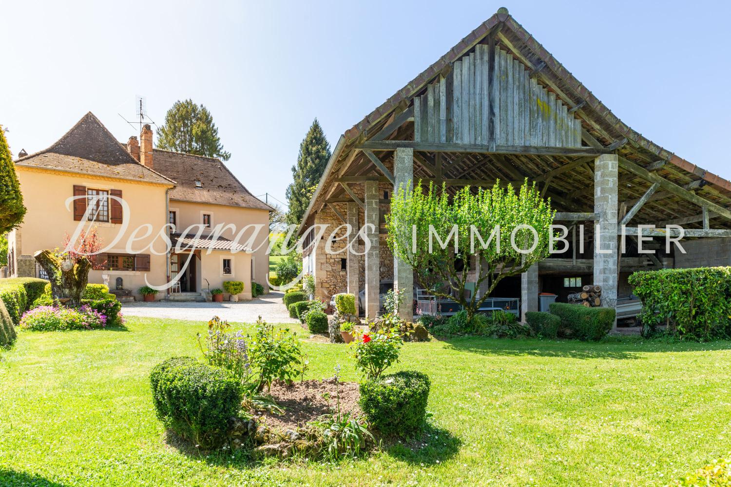 for sale estate Hautefort Dordogne 19