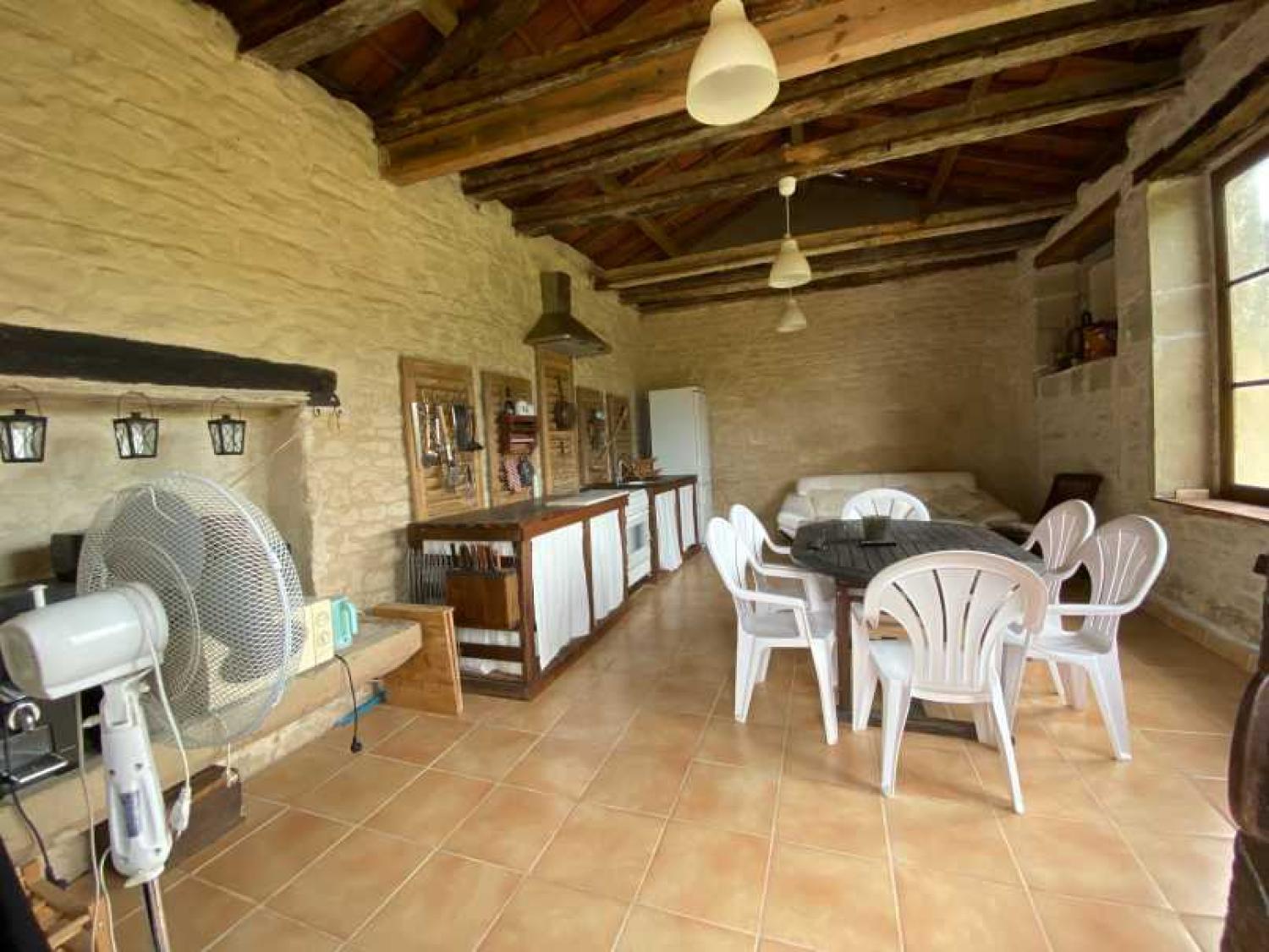  for sale mansion Châtillon-sur-Saône Vosges 37